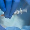 Moderna impulsa esperanzas de tener vacuna contra coronavirus antes de Navidad