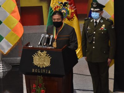 Choquehuanca dice que el COVID-19 exige fusión entre medicina académica y tradicional