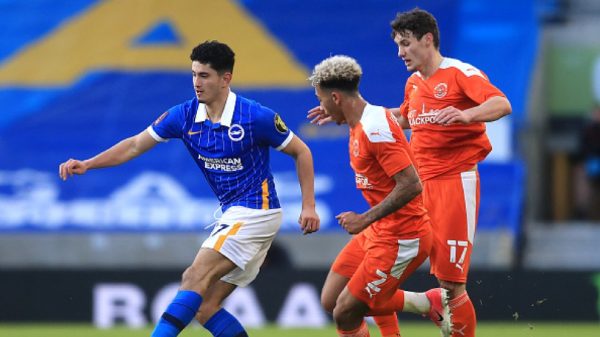 Steven Alzate brilla con el Brighton en la FA Cup