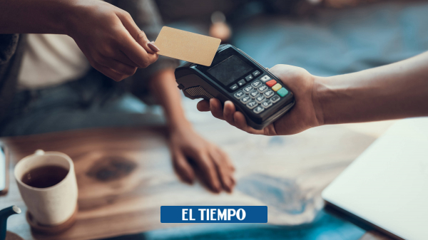 En medio de la crisis, colombianos les ponen candado a sus tarjetas
