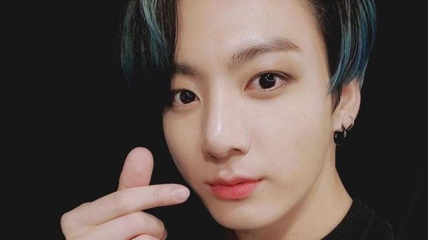 Jungkook se apodera de las redes sociales gracias a estas selfies