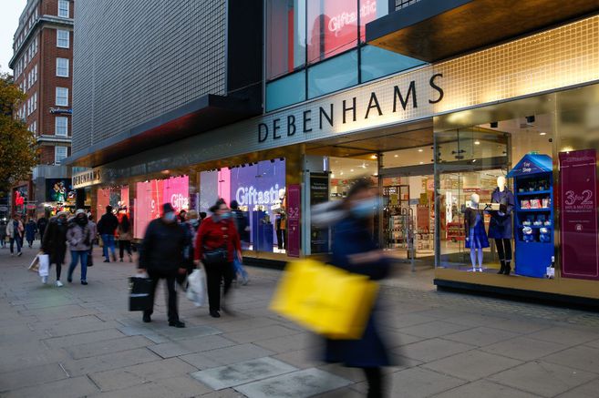Cadena británica de almacenes Debenhams anuncia su cierre
