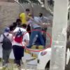 Comunidad lincha a presunto ladrón de celulares, después de ser herido a bala por celador