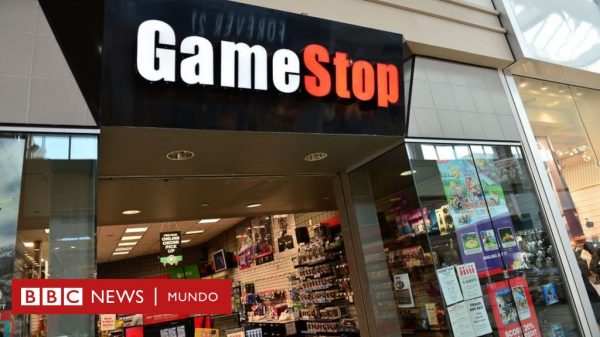 Gamestop: cómo inversores aficionados de Reddit se enfrentaron a Wall Street y ganaron (por el momento)