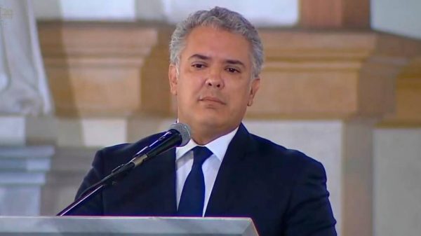La RAE se pronuncia sobre lapsus de Duque que fue tendencia en redes