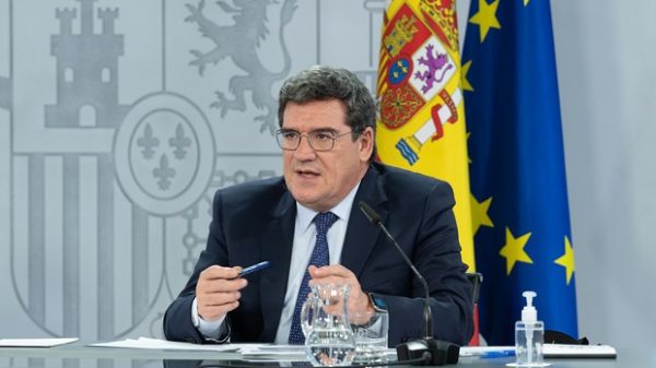 Los médicos reclaman su jubilación anticipada: “Nos ignoran”