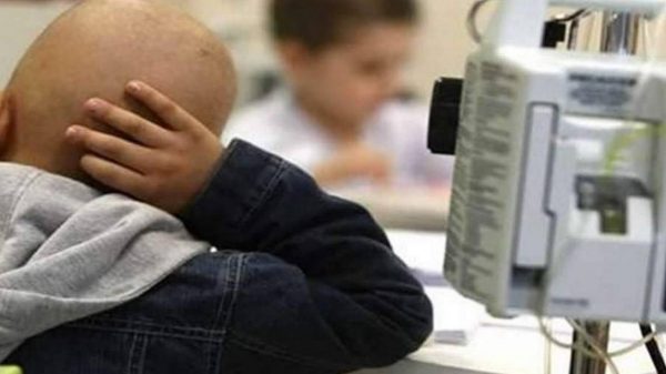 Invitan a interponer amparos para garantizar medicina a niños con cáncer