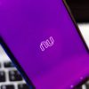Nubank Colombia creció en medio de la crisis: nuevos clientes jóvenes y veteranos