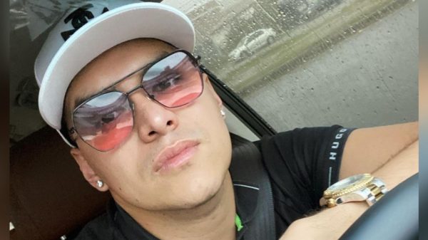 En confesiones con Alzate, Yeison Jiménez dijo qué objeto motelero tiene en su cuarto