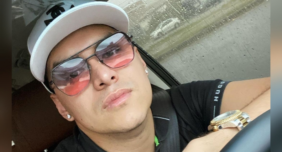 En confesiones con Alzate, Yeison Jiménez dijo qué objeto motelero tiene en su cuarto
