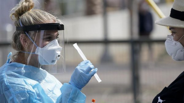 Experto en medicina alternativa advierte que para superar el Covid hay que superar el miedo y la desconfianza