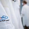 ++Coronavirus hoy++ Gigante farmacéutico Bayer producirá vacuna de CureVac contra el COVID-19