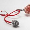 Medicina prepaga, más cara: qué hacen argentinos tras aumentos