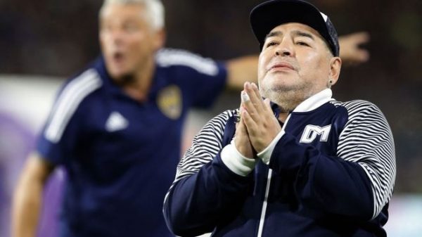 Maradona y el peor final: “Le dio marihuana y cerveza, lo hizo pedazos”