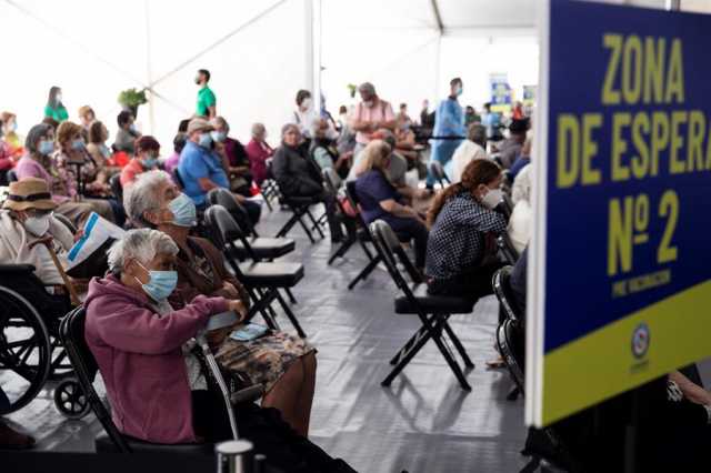 OMS confirma que por tercera semana consecutiva bajan nuevos casos de covid