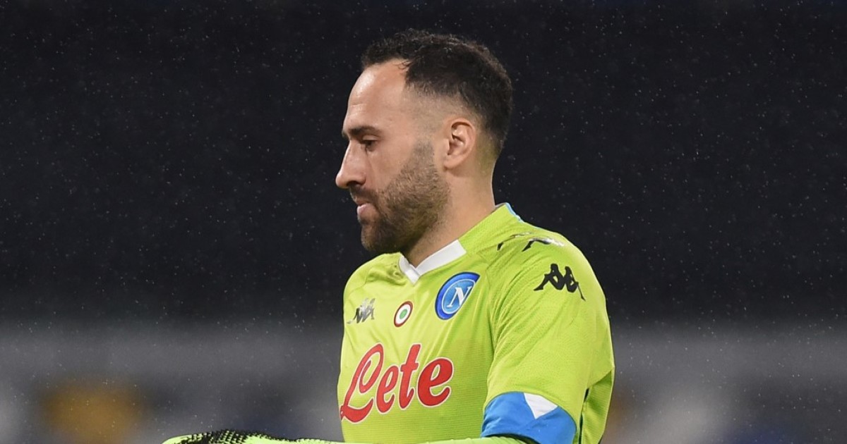 David Ospina se ‘rajó’ en la derrota del Nápoles 1-2 frente al Génova, en la Liga Italiana