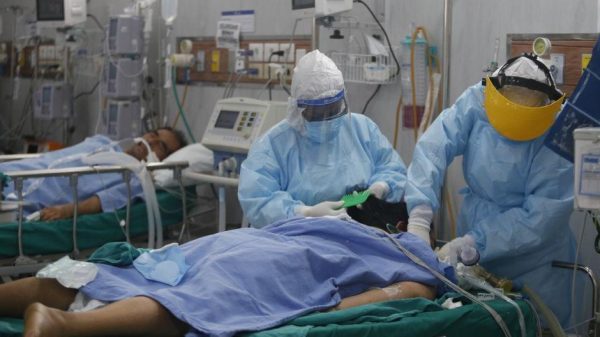 Gremio de medicina intensiva: “la situación no ha cambiado, hemos recibido más pacientes”