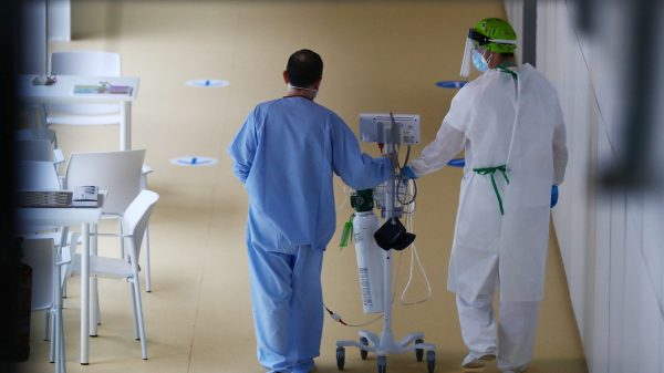 Universidad de Oxford: medicamento para asma reduce hospitalización por covid-19