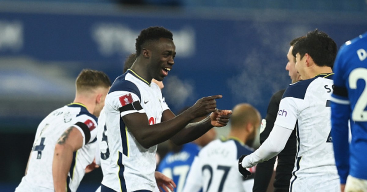 Dávinson Sánchez, sin defensa: duras críticas tras caída de Tottenham con Everton