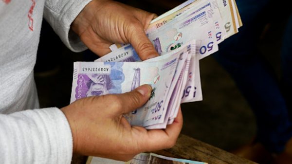 Pandemia no ha impedido que colombianos prefieran pagar en efectivo, según Fenalco