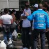 Tres familias de Medellín se plantaron frente a Medicina Legal para pedir los cuerpos de sus familiares