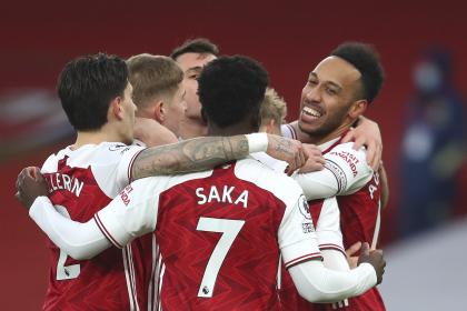 Arsenal casi hace un Arsenal: lluvia de goles contra Leeds en Premier