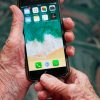 Abuela le crea perfil en Tinder a su nieto soltero y la descripción causa risas