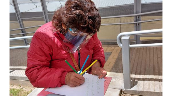 La mejor medicina: pacientes covid-19 reciben emotivas cartas de familiares