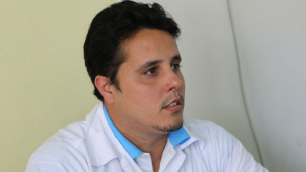 Miguel Morales Madrigal: Entre dos amores raigales: la Medicina y la Caricatura