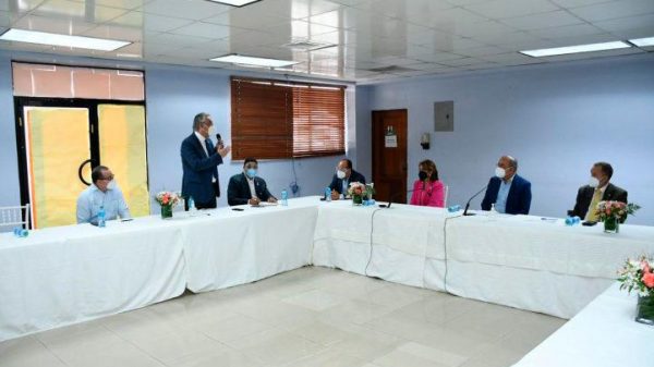 Salud Pública socializa plan de vacunación con facultades y escuelas de medicina