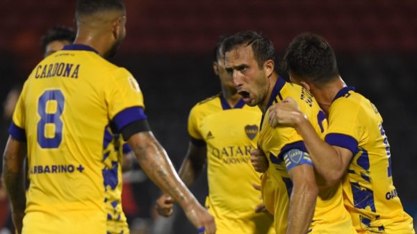 Edwin Cardona y su pegada, otra vez clave para Boca Juniors: victoria 0-1 sobre Newell’s Old Boys