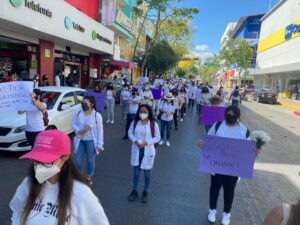 Estudiantes de medicina regresan a clases tras indignación del Caso Mariana