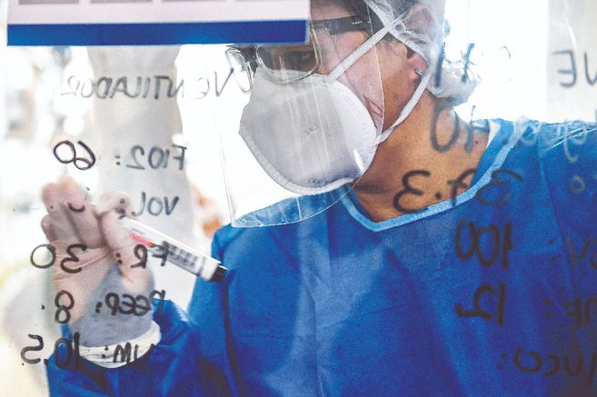 Lo que se sabe de salud mental y coronavirus tras un año de pandemia