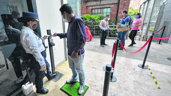 Alcaldía pide autorización para retirar tapetes y toma de temperatura en comercio de Cali