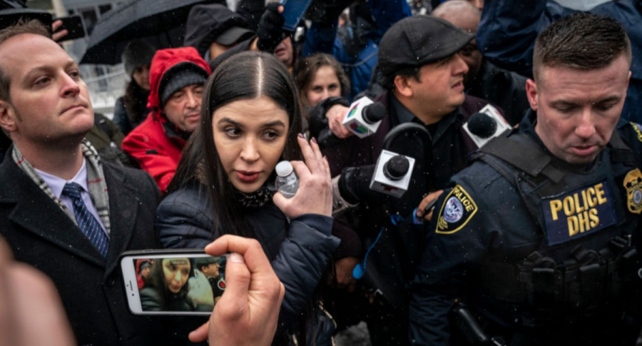 Emma Coronel, esposa de ‘el Chapo’, no fue arrestada: se entregó para ser testigo protegida