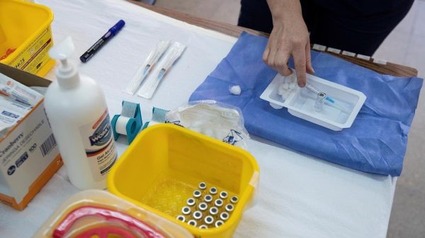 Casi el 90% de los médicos que ejercen la medicina privada en Córdoba ya han sido vacunados