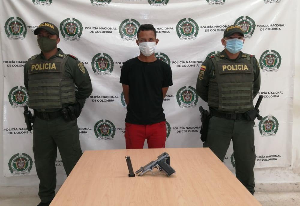 Le disparó en la cabeza a una mujer para quitarle el celular