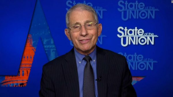 Fauci: Me pondría cualquier vacuna que estuviera disponible para mí