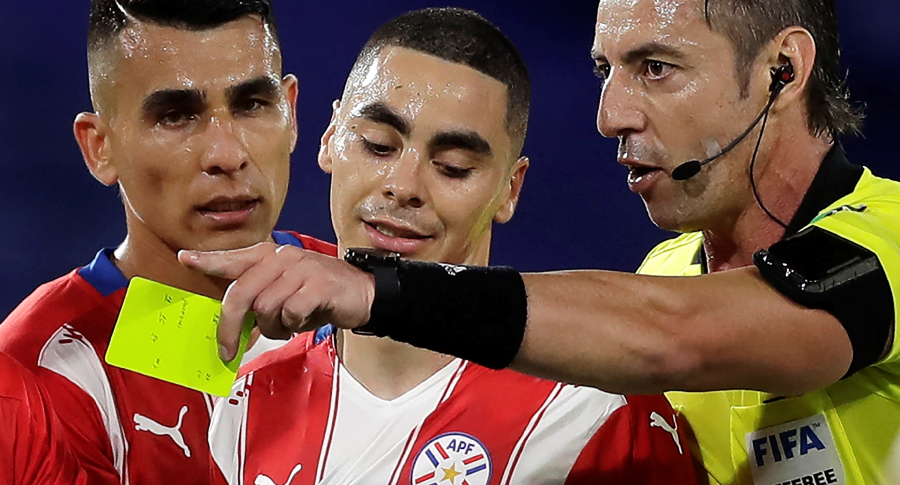 Figura de Paraguay, baja para partido ante Colombia; aun así lo quieren convocar