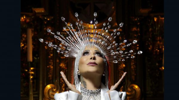 La cantante Alejandra Guzmán habla de su «Lado oscuro»
