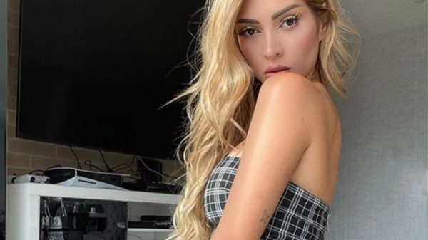 Dani Duke, novia de La Liendra, se le midió a cantar y la compararon con Luisa Fernanda W