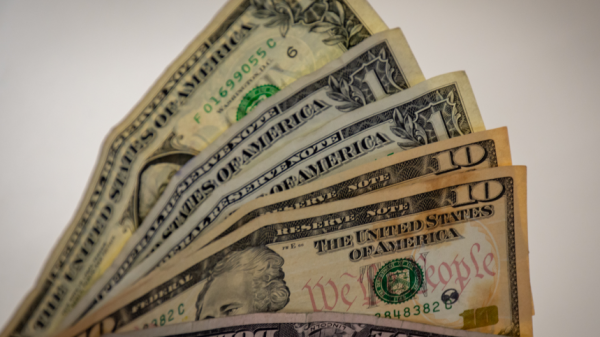 ¿Por qué está subiendo el dólar en Colombia?