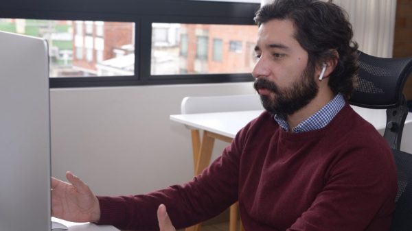 “En Colombia se transan más de $100.000 millones en operaciones de criptoactivos al mes”