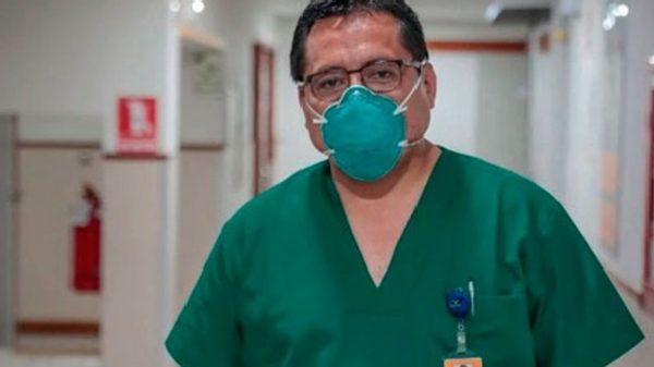 Presidente de la Sociedad Peruana de Medicina Intensiva aclaró que la vacuna no generó su contagio de COVID-19