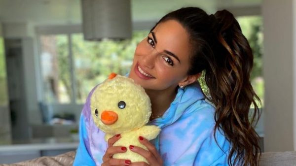 Valerie Domínguez reveló nombre de su ‘pollito’ con tierna foto en Instagram