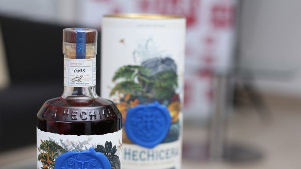 Pernod Ricard anunció que adquirió la mayoría de participación en Ron La Hechicera