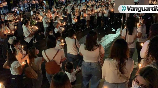 Video: Así fue la velatón en Bucaramanga por la muerte de estudiante de medicina