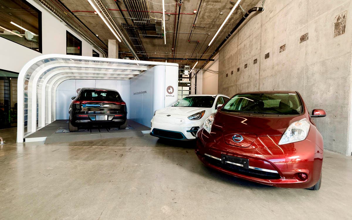 Ample propone un intercambio de baterías compatible con todos los coches eléctricos del mercado