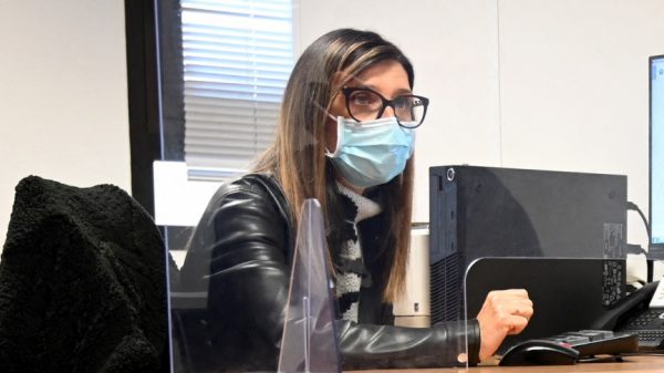 Industria de la tecnología busca combatir el desempleo de mujeres en Colombia