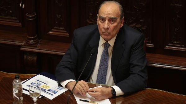 Por qué Guillermo Francos levantó su exposición en el senado